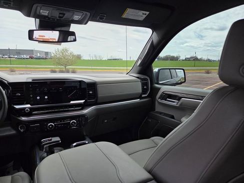 Used 2023 GMC Sierra 1500 SLT w/ SLT Premium Plus Package AWD/4WD image 52