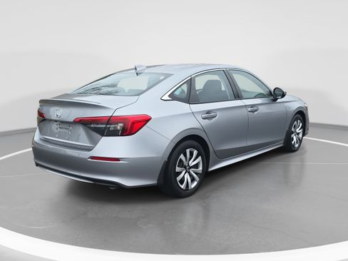 Used 2023 Honda Civic LX image 5