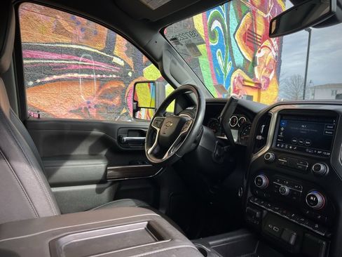 Used 2022 Chevrolet Silverado 2500 LT w/ Convenience Package image 14