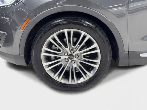 Used 2017 Lincoln MKX Reserve w/ Luxury Package image 36