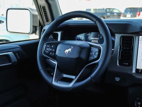 New 2026 Ford Bronco Outer Banks w/ Sasquatch Package AWD/4WD image 15