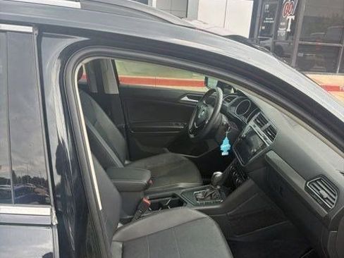 Used 2021 Volkswagen Tiguan S FWD image 3