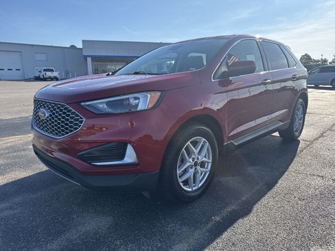 Used 2023 Ford Edge SEL image 1