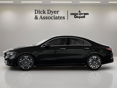 Used 2025 Mercedes-Benz CLA 250 image 24