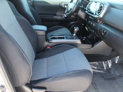 Certified 2022 Toyota Tacoma TRD Sport w/ Technology Package RWD image 22