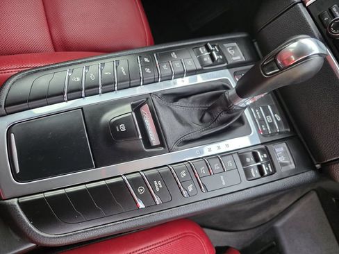 Used 2016 Porsche Macan S AWD/4WD image 19