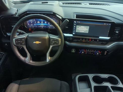 Used 2024 Chevrolet Silverado 1500 LT AWD/4WD image 22