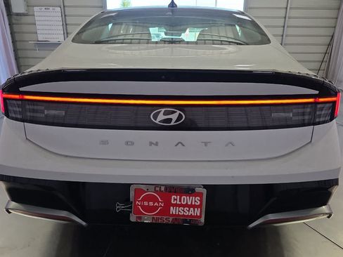 Used 2024 Hyundai Sonata SEL FWD image 8