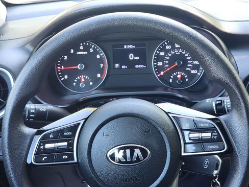 Used 2020 Kia Forte LXS FWD image 11