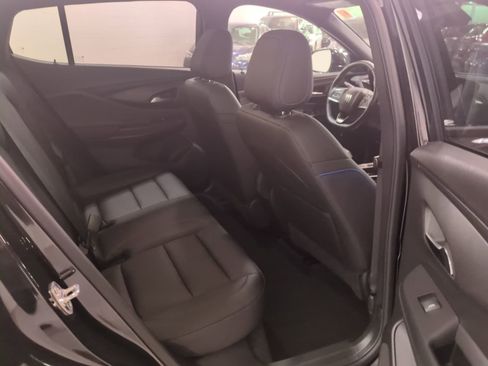 Used 2024 Buick Envista Sport Touring w/ Convenience I Package image 11