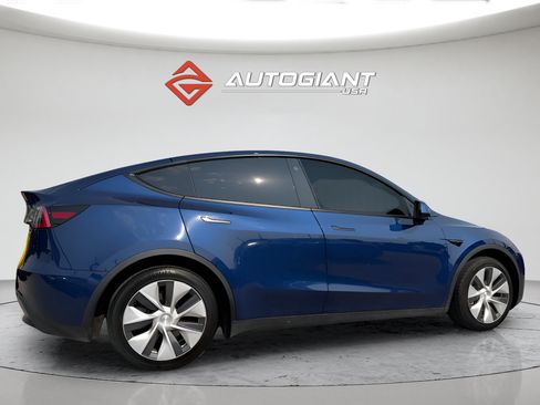 Used 2021 Tesla Model Y 2WD image 8