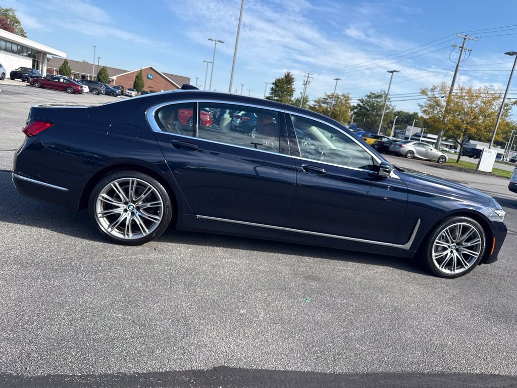 Used 2020 BMW 740i RWD image 24