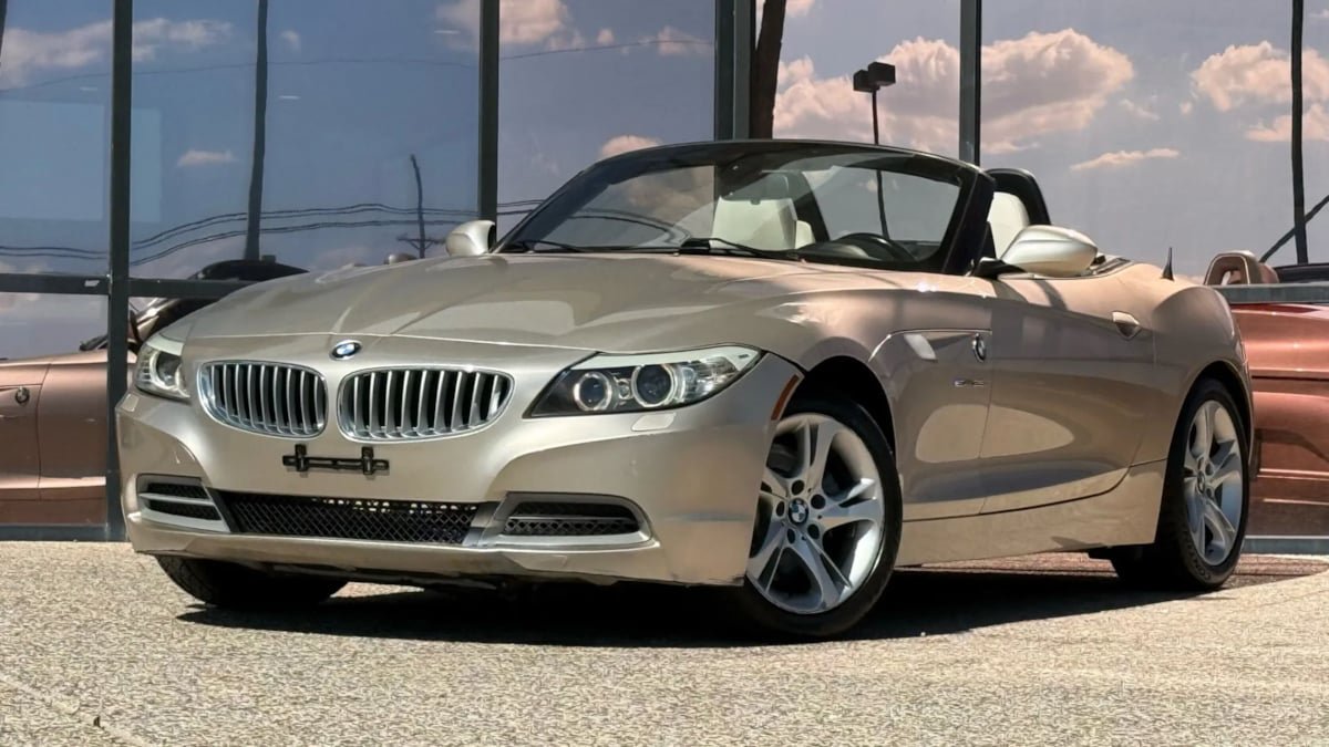 Used 2011 BMW Z4 sDrive35i RWD image 3