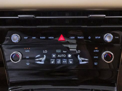 Certified 2025 Genesis G80 2.5T image 19