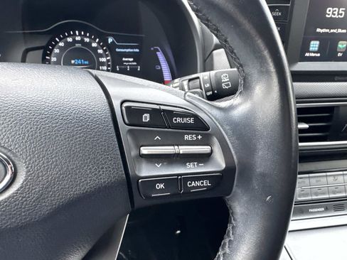 Used 2020 Hyundai Kona Limited image 16