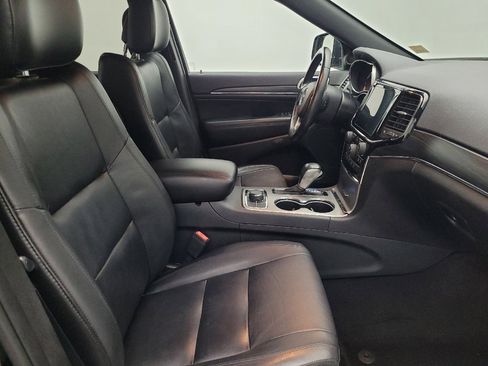 Used 2019 Jeep Grand Cherokee Limited w/ Trailer Tow Group IV image 21