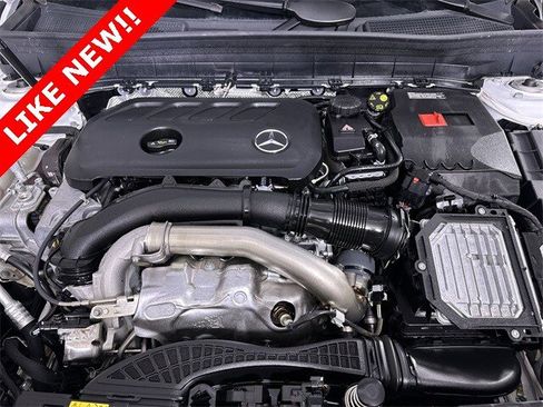 Used 2024 Mercedes-Benz GLB 250 4MATIC image 30