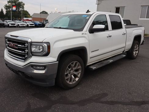 Used 2018 GMC Sierra 1500 SLT w/ SLT Premium Package AWD/4WD image 2