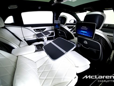 Used 2023 Mercedes-Benz Maybach S 680 4MATIC w/ Manufaktur Leather Package image 27
