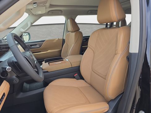 New 2026 INFINITI QX80 Luxe RWD image 15