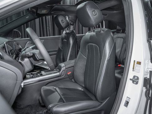 Certified 2026 Mercedes-Benz GLA 250 4MATIC image 11