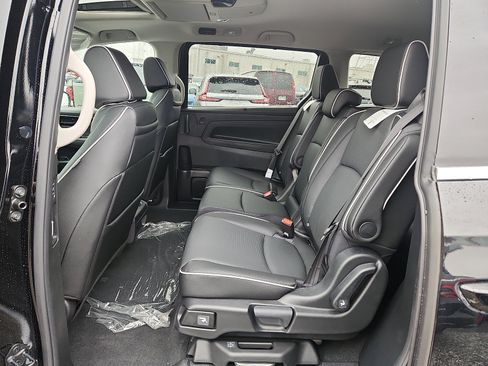 New 2026 Honda Odyssey Elite image 6