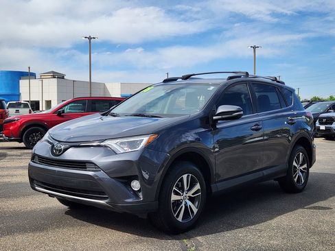 Used 2018 Toyota RAV4 XLE w/ Plus Extra Value Package AWD/4WD image 3