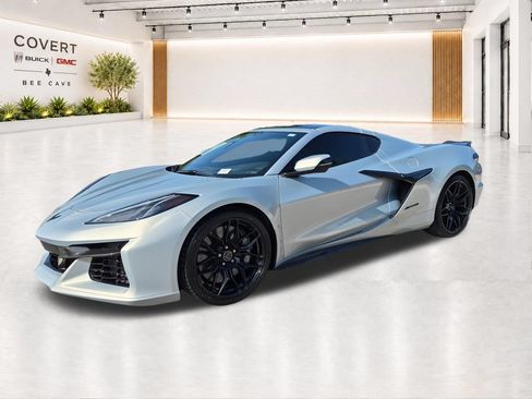Used 2023 Chevrolet Corvette Z06 w/ Engine Appearance Package RWD image 4