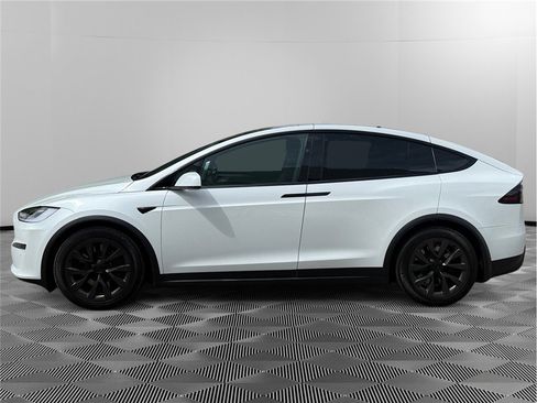 Used 2022 Tesla Model X AWD/4WD image 2