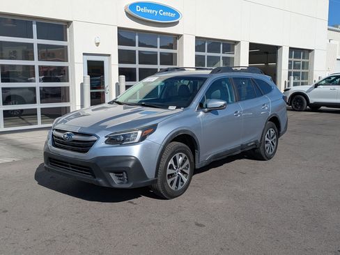 Used 2021 Subaru Outback Premium AWD/4WD image 11