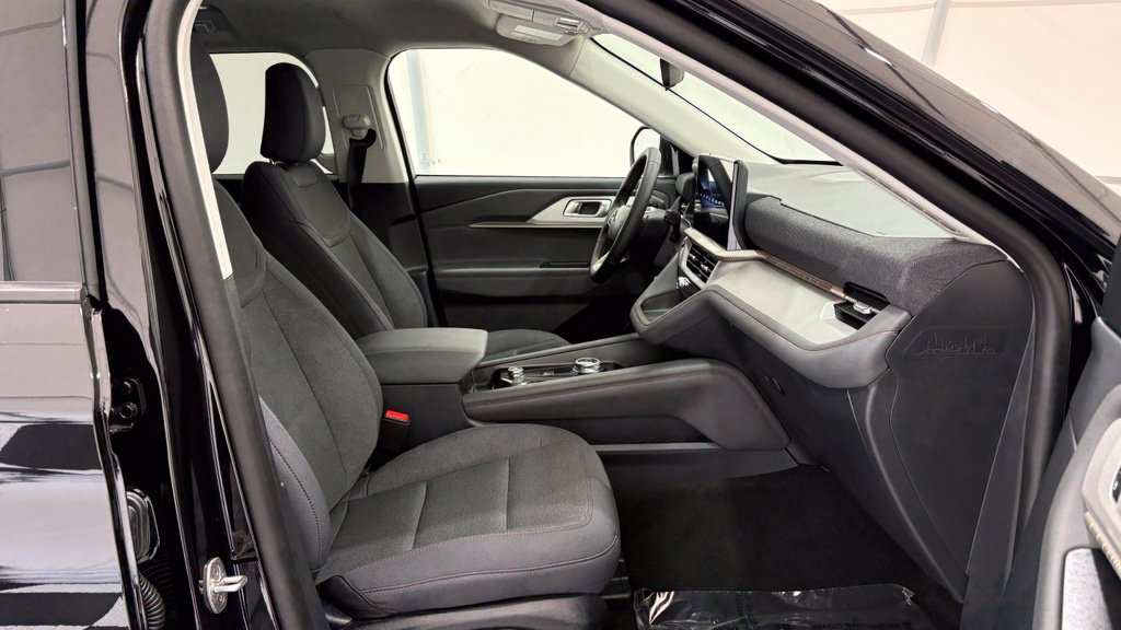 New 2026 Ford Explorer Active AWD/4WD image 25