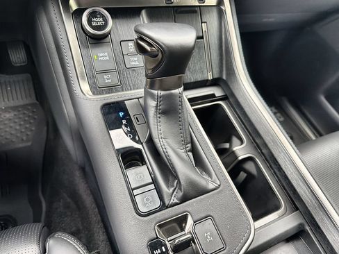 Used 2024 Lexus GX 550 w/ Accessory Package (Z1) AWD/4WD image 22