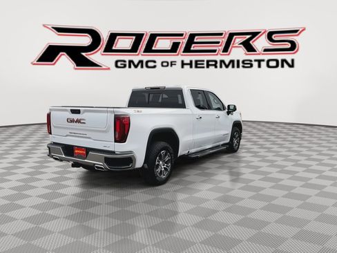 Used 2023 GMC Sierra 1500 SLT w/ SLT Convenience Package image 5