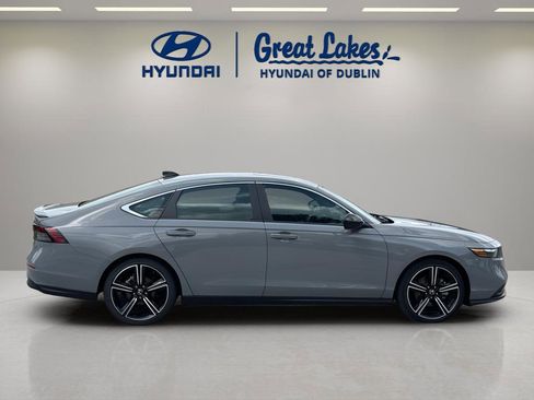 Used 2025 Honda Accord Sport image 6