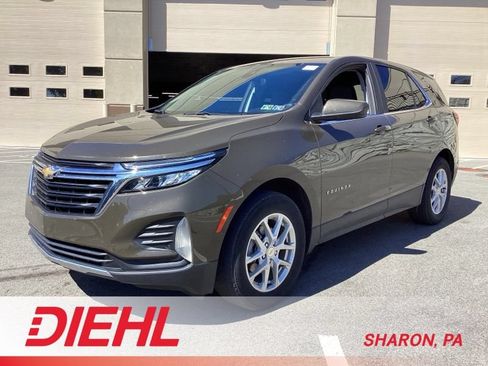 Used 2023 Chevrolet Equinox LT AWD/4WD image 3