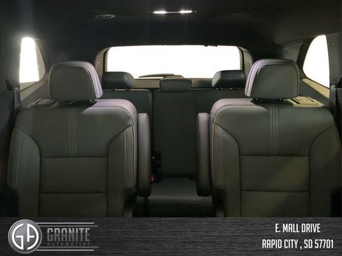 New 2025 GMC Acadia AT4 w/ Super Cruise Package AWD/4WD image 15