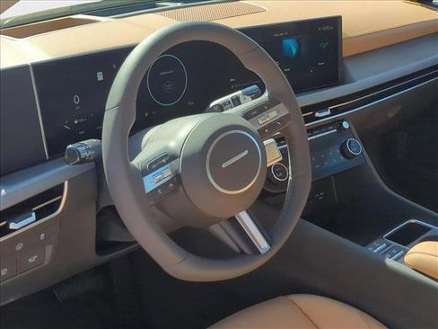New 2025 Hyundai Sonata Limited image 3