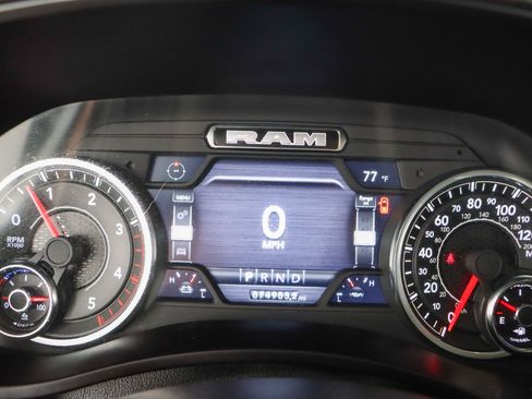 Used 2023 RAM 2500 Laramie AWD/4WD image 16