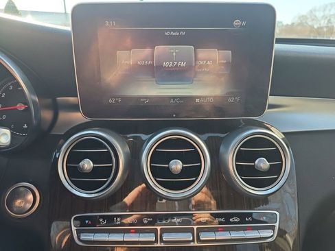 Used 2018 Mercedes-Benz GLC 300 4MATIC image 30