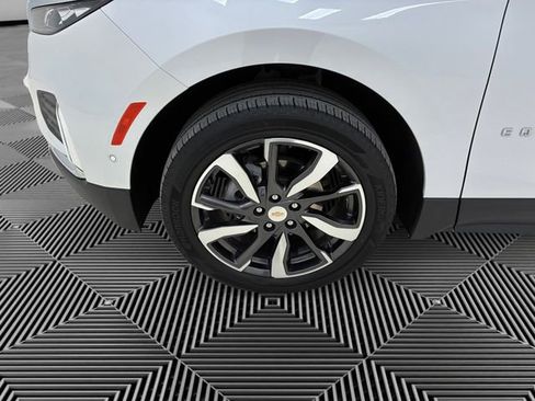 Used 2024 Chevrolet Equinox Premier image 9