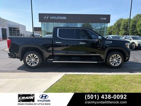 Used 2022 GMC Sierra 1500 Denali w/ Technology Package AWD/4WD image 1