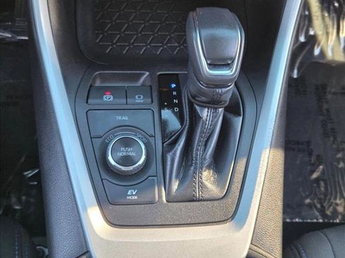 Certified 2023 Toyota RAV4 SE image 13