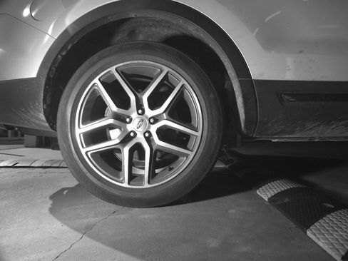 Used 2017 Ford Explorer Sport w/ Equipment Group 401A AWD/4WD image 10