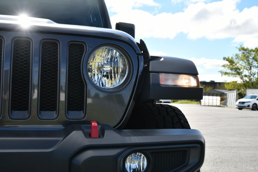 Used 2021 Jeep Wrangler Unlimited Rubicon w/ Cold Weather Group AWD/4WD image 43