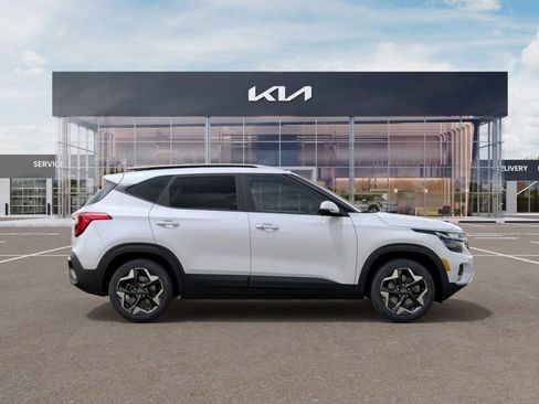 New 2025 Kia Seltos S image 7