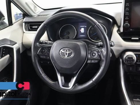 Certified 2022 Toyota RAV4 XLE Premium AWD/4WD image 16
