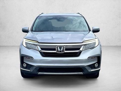 Used 2019 Honda Pilot Touring image 3