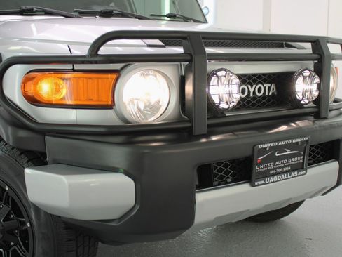 Used 2008 Toyota FJ Cruiser 2WD image 22