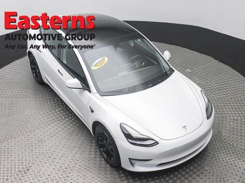 Used 2023 Tesla Model 3 Standard Range RWD image 3