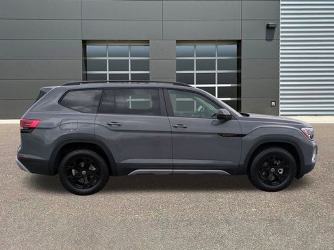 New 2026 Volkswagen Atlas Peak Edition AWD/4WD image 8